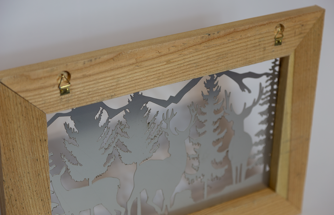Quadro cervi montagna (Lamiera satinata cornice naturale)